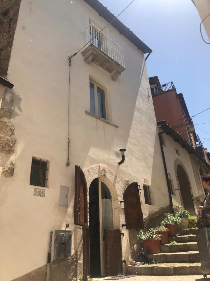 Villa Dimora Dell'Orso Sul Gizio Pettorano sul Gizio Exterior foto